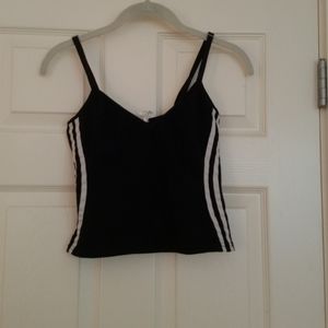 🖤Black cropped tank top🖤